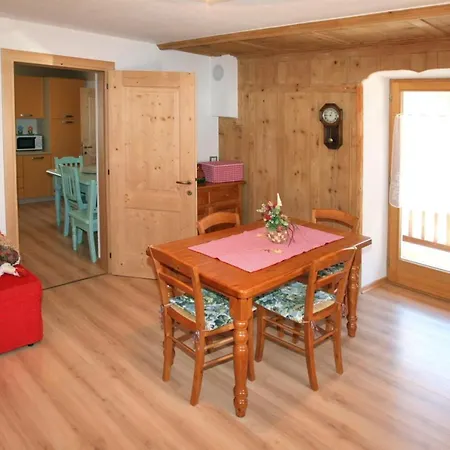 Casa Lisa アパート ファルカーデ